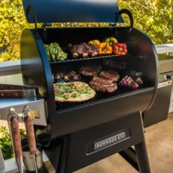 Barbecue à Pellets TRAEGER Ironwood 650 -Napol Barbecues Magasin barbecue a pellets traeger ironwood 650 noir 3