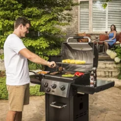 Broil King Barbecue Gaz Royal 340 + Housse Broilking -Napol Barbecues Magasin barbecue gaz royal 340 housse 2