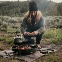 Tapis De Protection De Sol Cow Boy 90 X 90cm - BAREBONES -Napol Barbecues Magasin tapis de protection de sol cow boy 45 x 45cm 2